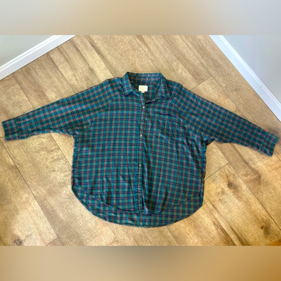 American Eagle women’s M oversized fit lightweight flannel - Picture 1 of 5